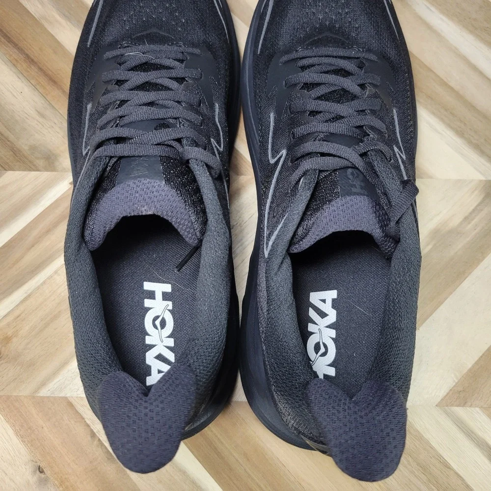 Hoka One One HOKA Clifton 10 Triple Black Size 13 D Sneakers Comfort Cushioned